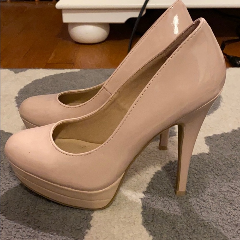 Lauren Conrad nude heels